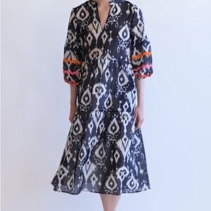 Vilagallo Blue and White A-line Midi Dress with V-neck